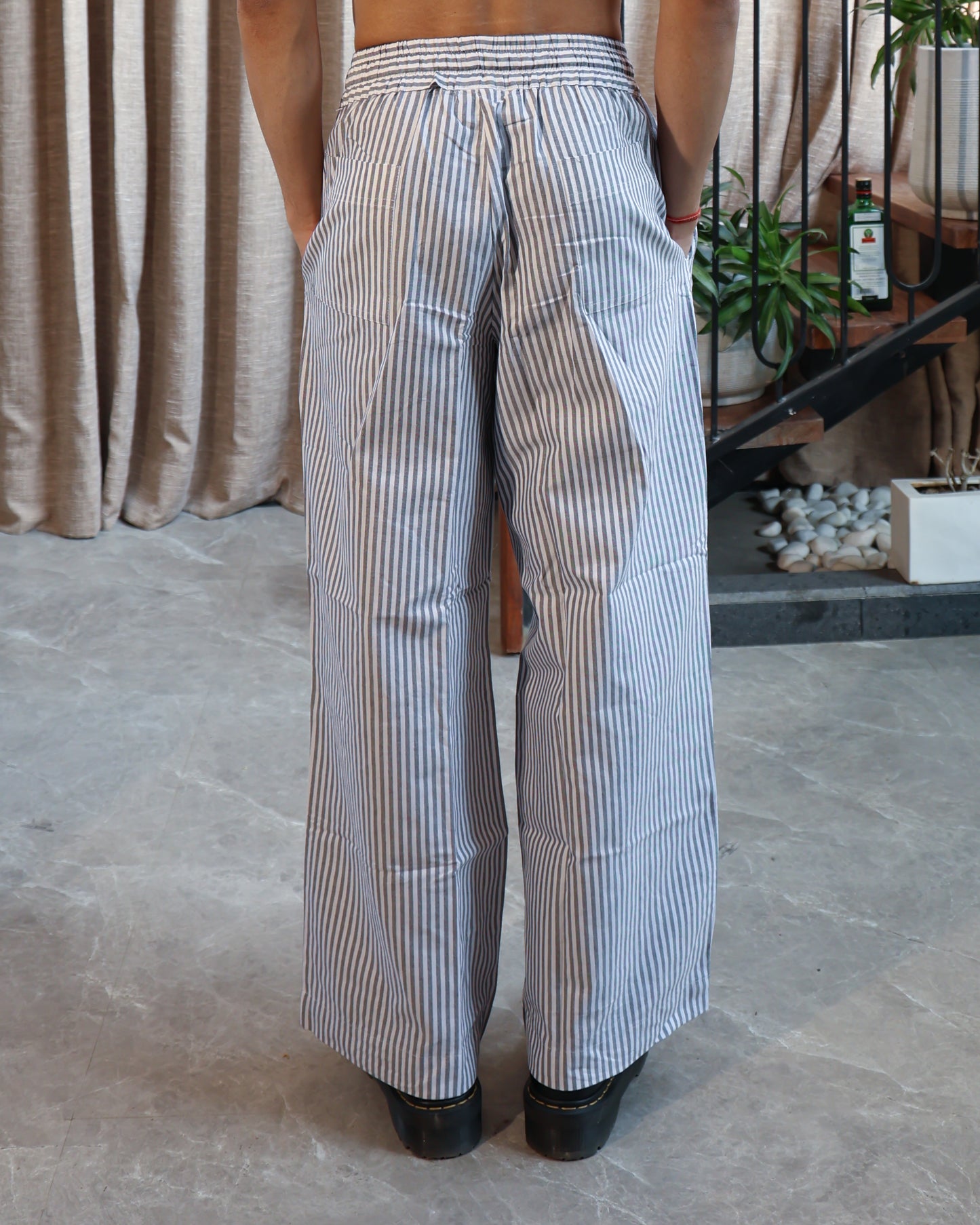 Didn't Dial Striped Pants | Pastel Grey