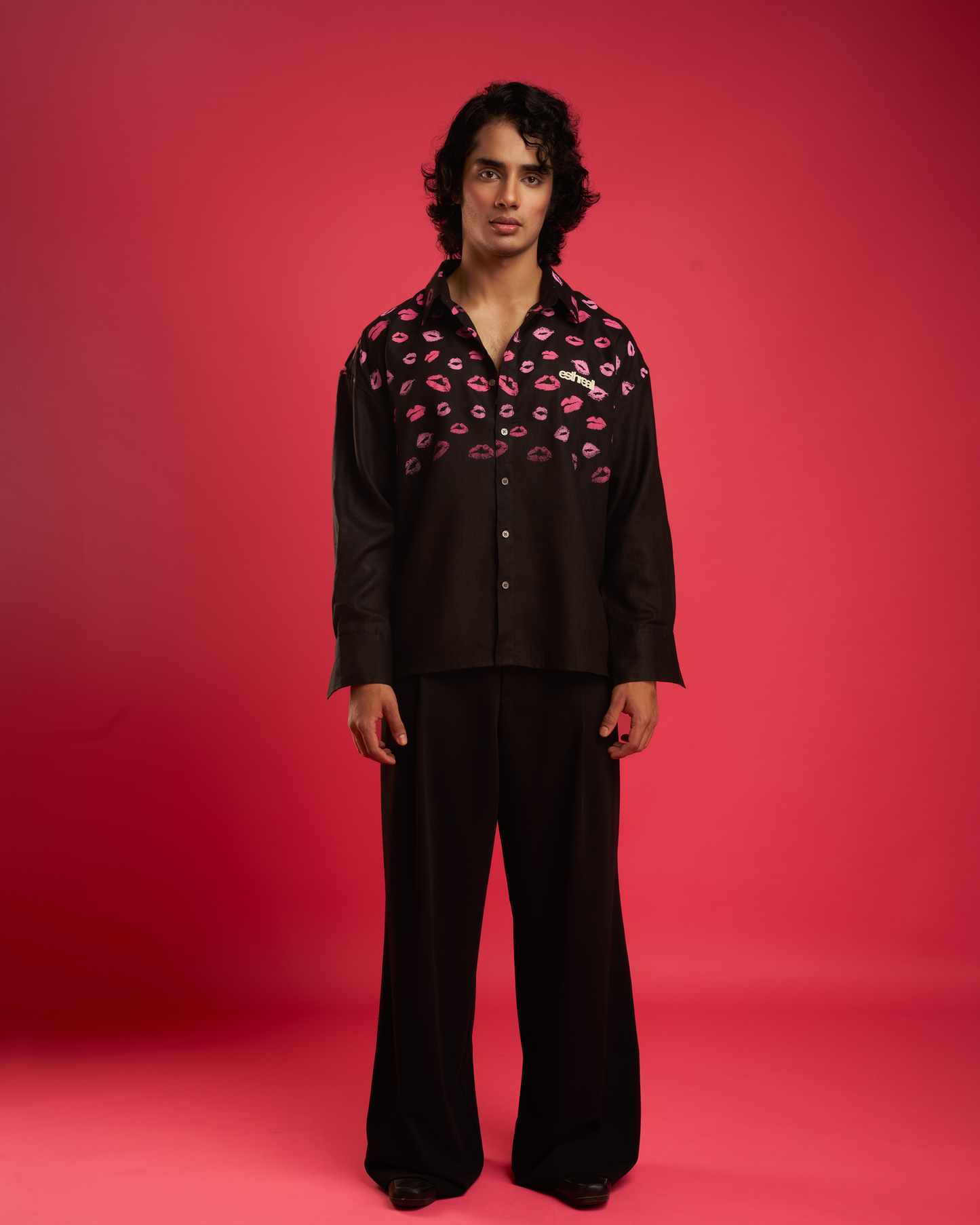 Kissed Linen | Black